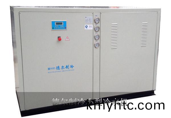 小(xiao)型(xing)冷(leng)水機600c.jpg